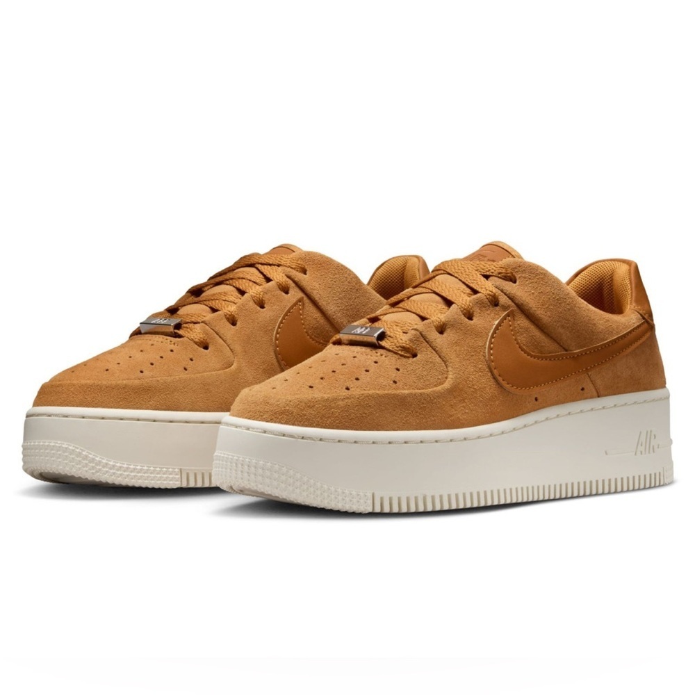 Nike Air Force 1 Low Sage, Women’s Size 8
